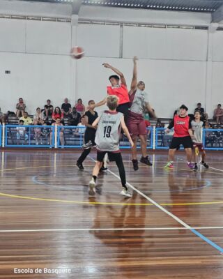 Clube Atlético JuventusEscola de Basquete - NBA Basketball School